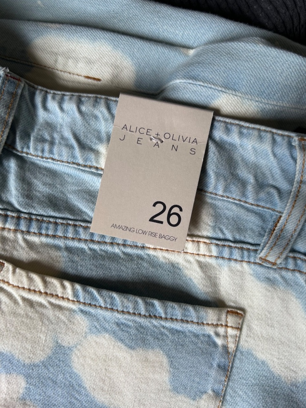 Alice + Olivia Grateful Dead Amazing Jean size 26 - Picture 9 of 13